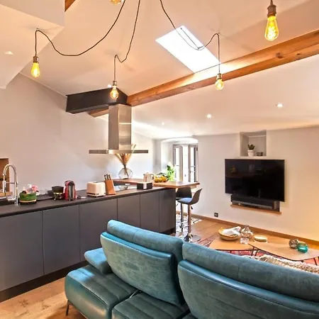 Casa Napoleon מלון בסטיה